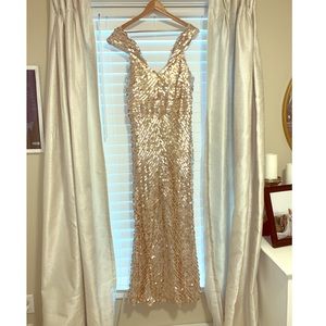 Caché sequin dress in champagne